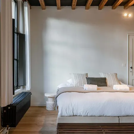 Huswell - Architect Gem In The Heart Of Ghent