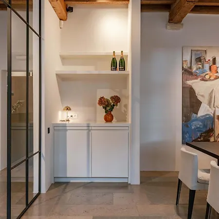 Huswell - Architect Gem In The Heart Of Ghent
