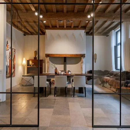 Holiday home Huswell - Architect Gem In The Heart Of